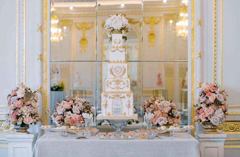 10 Wedding Cake Ideas with Flowers to Inspire Your Big Day