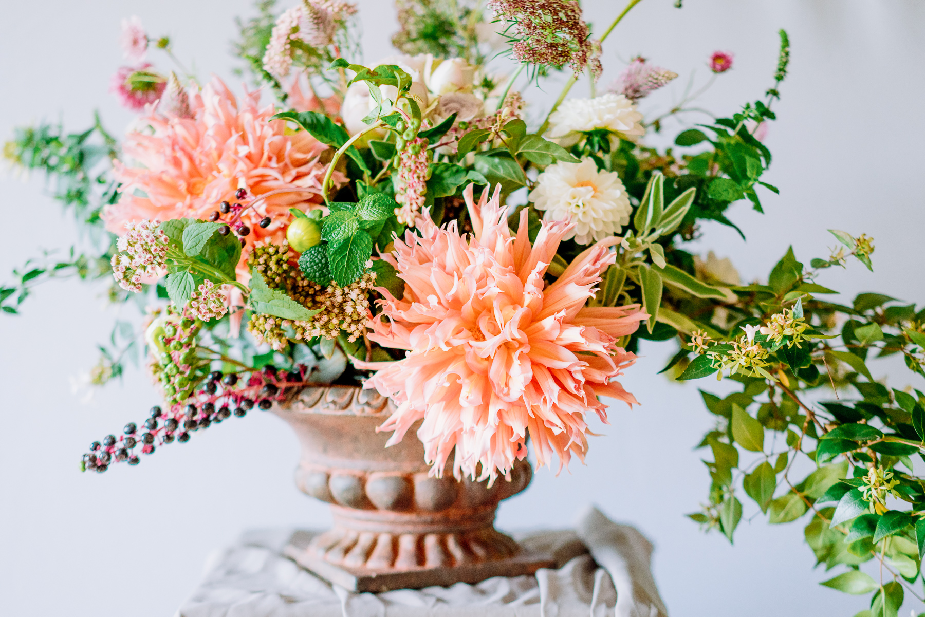 How To Choose Your Wedding Centrepieces